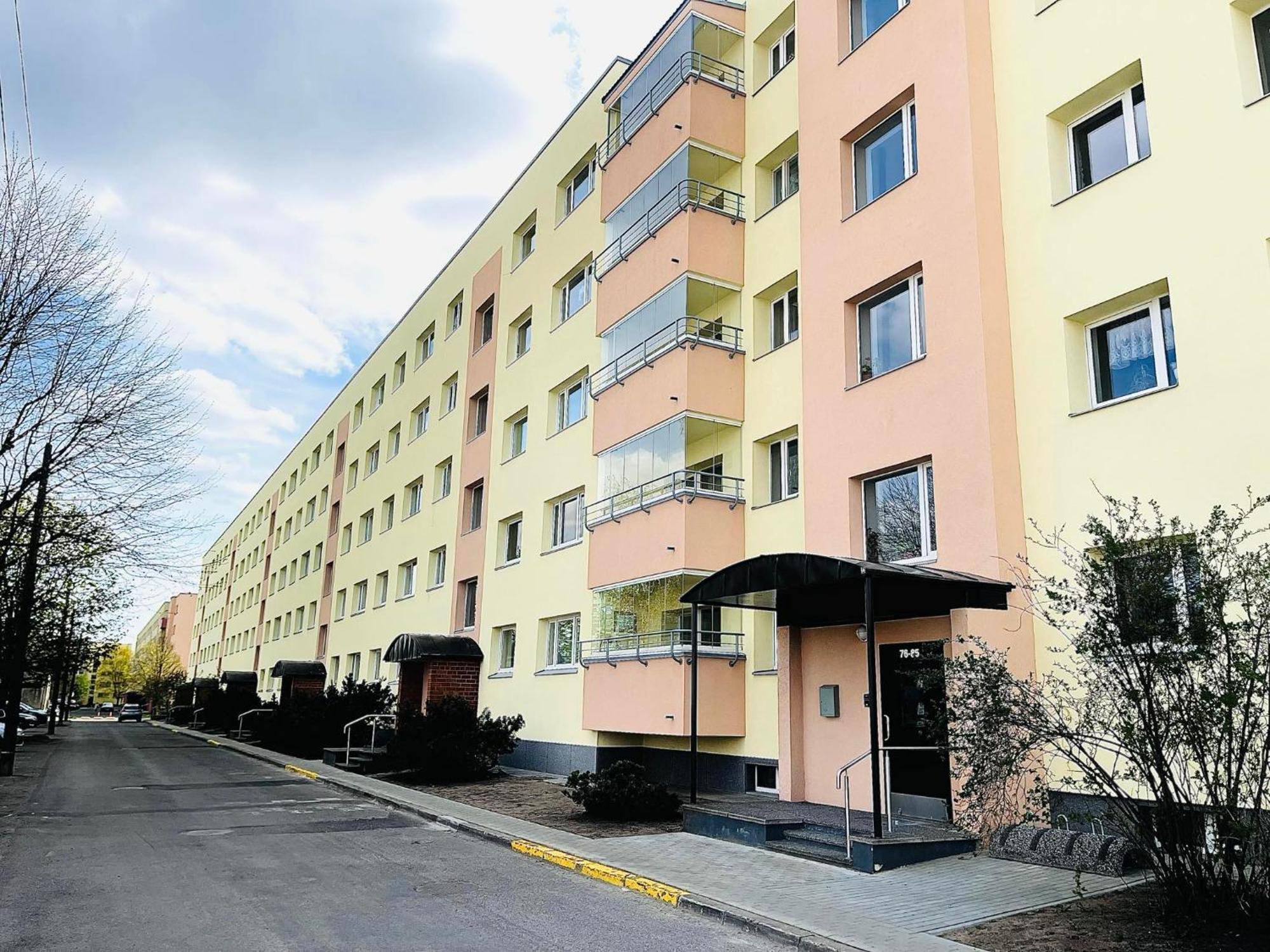 Mai 8 - 2 Bedroom With Sunny Balcony Apartment