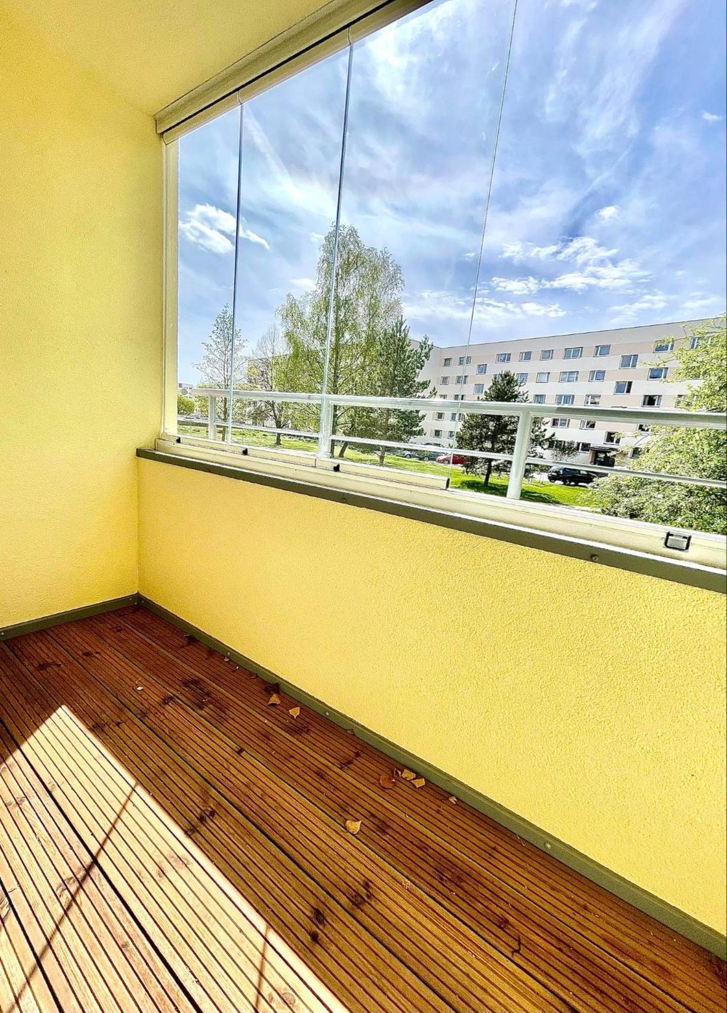Mai 8 - 2 Bedroom With Sunny Balcony Dzīvoklis Parnu